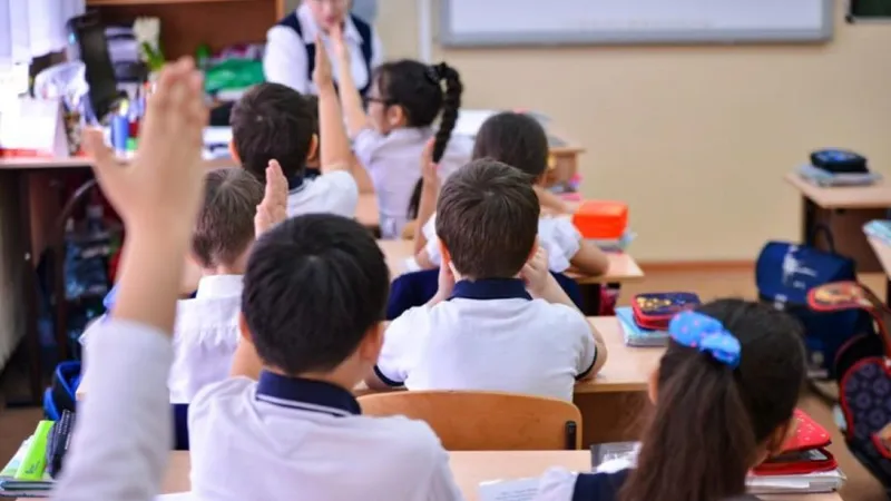 Какие классы перейдут на 12-летку в Кыргызстане в новом учебном году