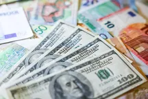 Евро остается у отметки 100 сомов. Курсы валют на 7 июля