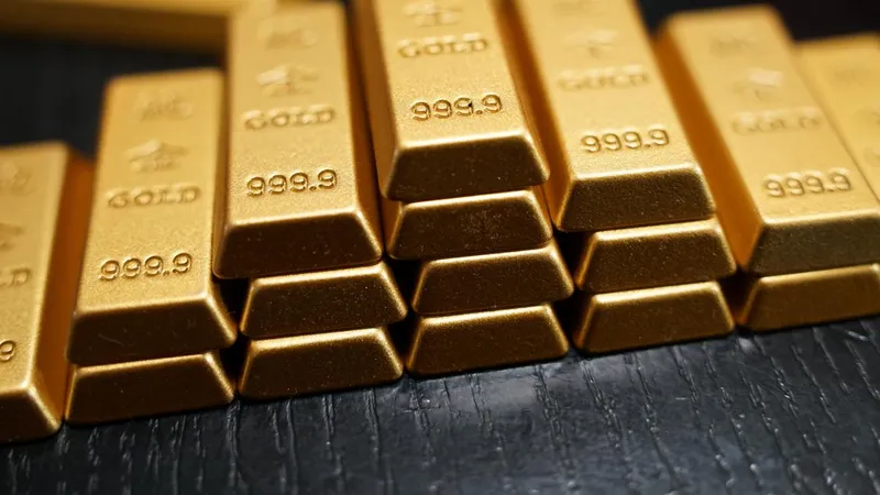 Цена обратного выкупа золота НБ КР выросла на 1,6 тысячи сомов